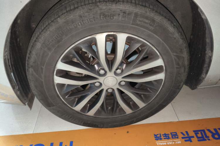 Used Buick GL8 2021 ES Landtrek 653T Comfort Edition