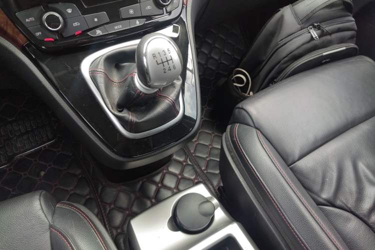 Used Haval H6 2013 Sports Edition 1.5T Manual Two-Wheel Drive Elite Model