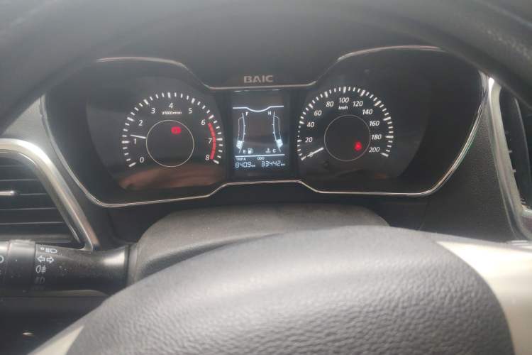 Used HYOSOW H3 2015 1.5L manual luxury version