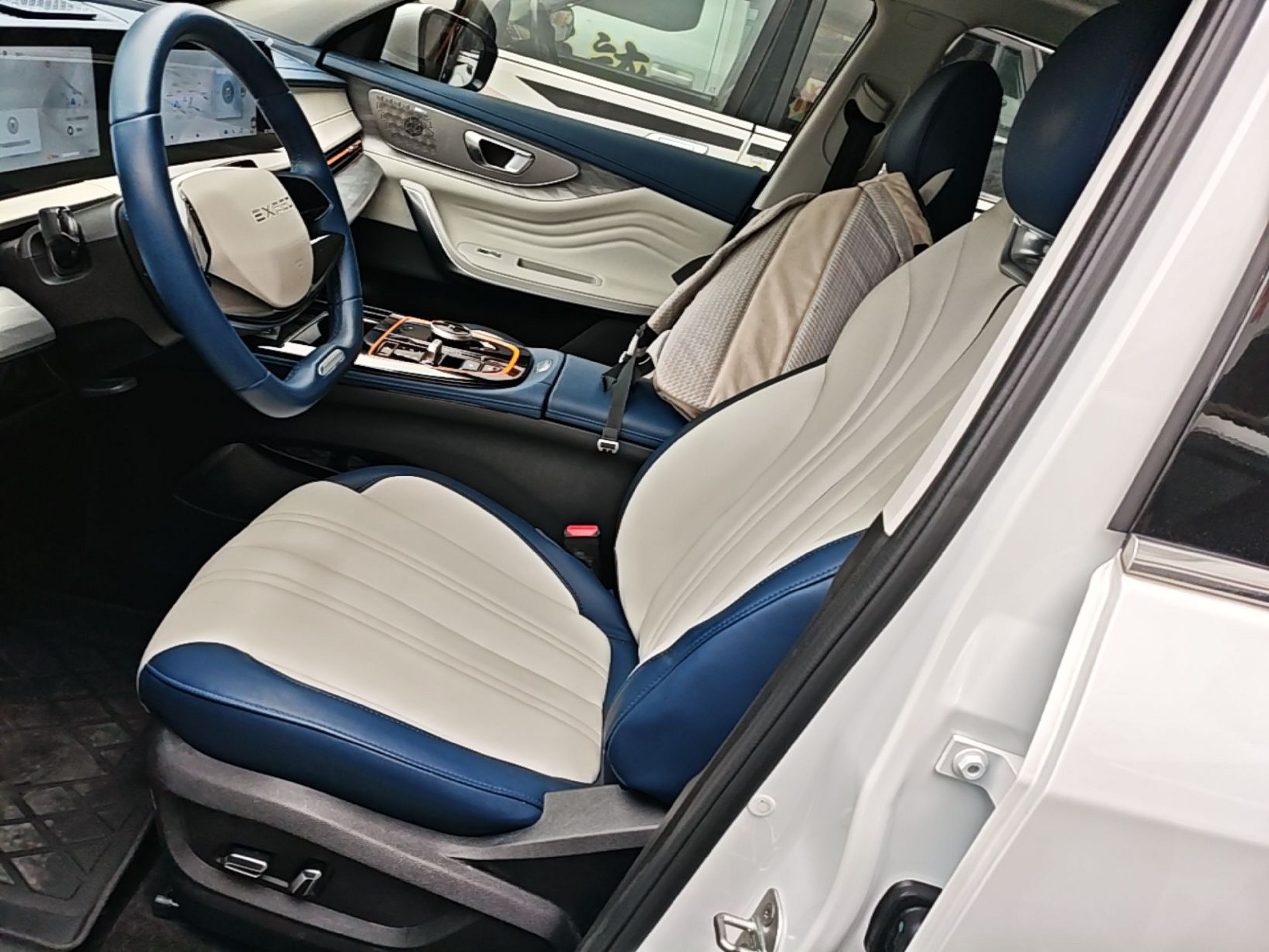 Avant de la voiture