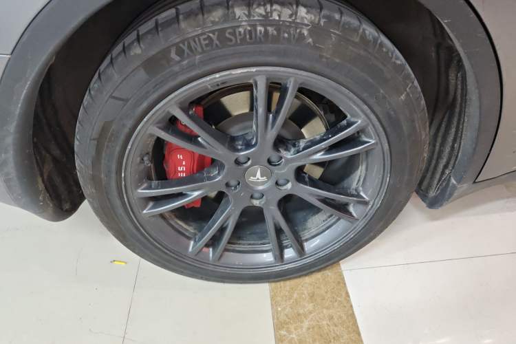 Used Tesla Model Y 2023 Rear-Wheel-Drive Version
