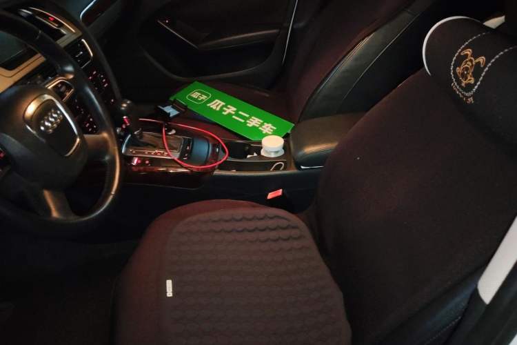 Used Audi A4L 2012 2.0 TFSI automatic Comfort trim level