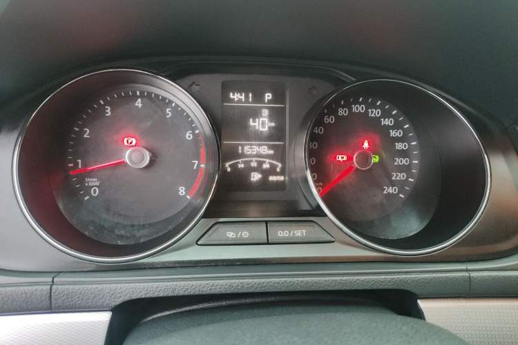 Used Volkswagen Gran Lavida 2015 1.6L Automatic Comfort Edition