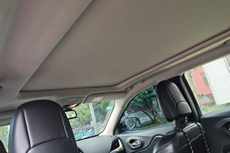 Used Jeep Cherokee 2016 2.4L Leading Edition