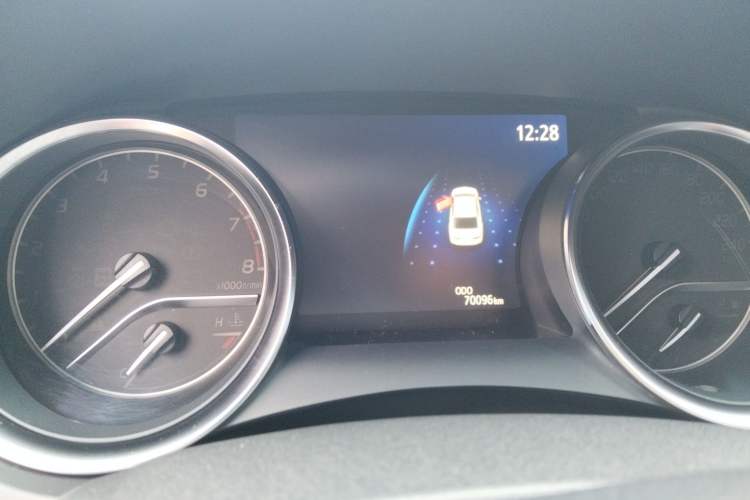 Used Toyota Camry 2019 2.0G Luxury Edition China VI Standard
