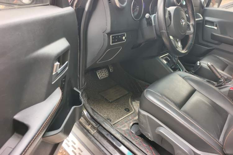 Used BAIC Off-Road BJ40 2016 40L 2.3T Automatic All-Wheel Drive Premium Edition