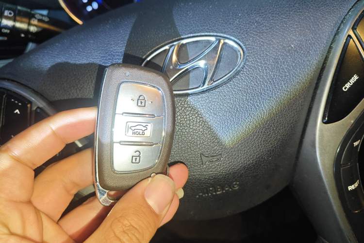 Used Hyundai Elantra (5th Generation / Langdong) 2016 1.6L Automatic Prestige Model