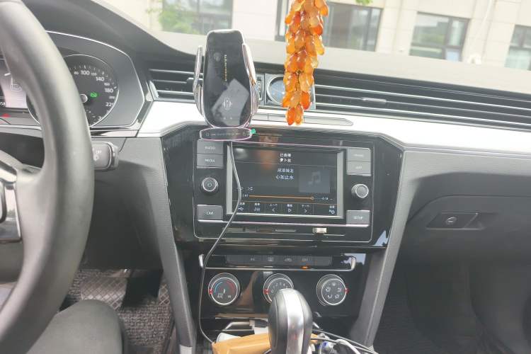 Used Volkswagen Magotan 2019 330TSI DSG Leading Edition China V Standard
