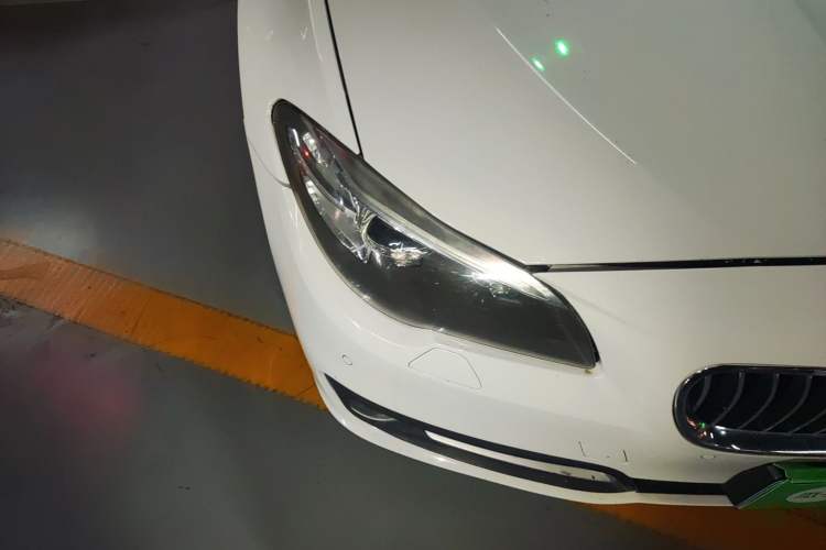 Used BMW 5 Series 2014 525Li Leading Model
