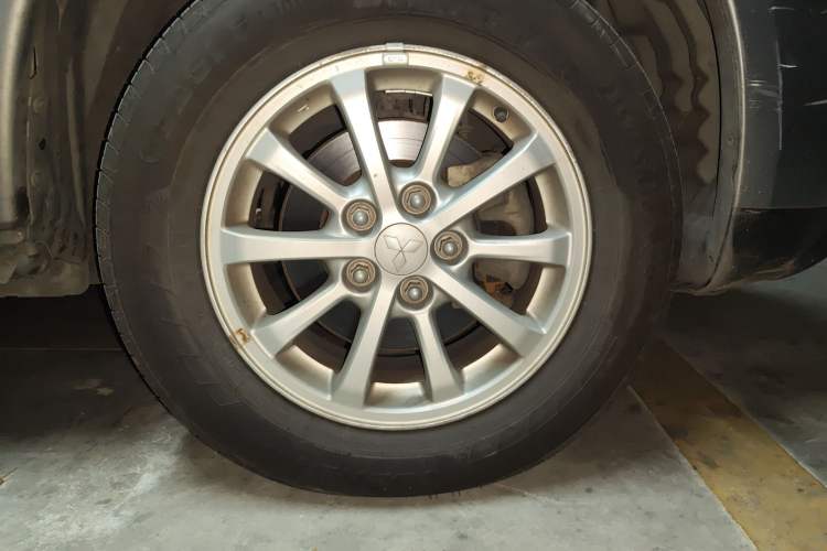 Used Mitsubishi ASX 2013 2.0L CVT Two-Wheel Drive Elite Edition