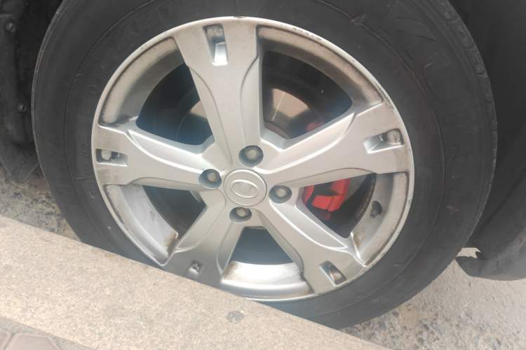 Used Great Wall M4 2014 1.5L Manual Comfort Model Right Front Wheel Hub