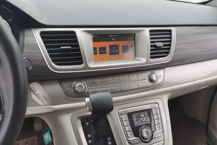 Used SAIC MAXUS G10 2018 PLUS 2.0T Automatic Smart Edition