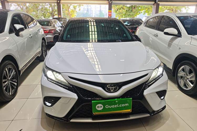 Used Toyota Camry 2019 2.5S FENGSHANG Version China VI Standard