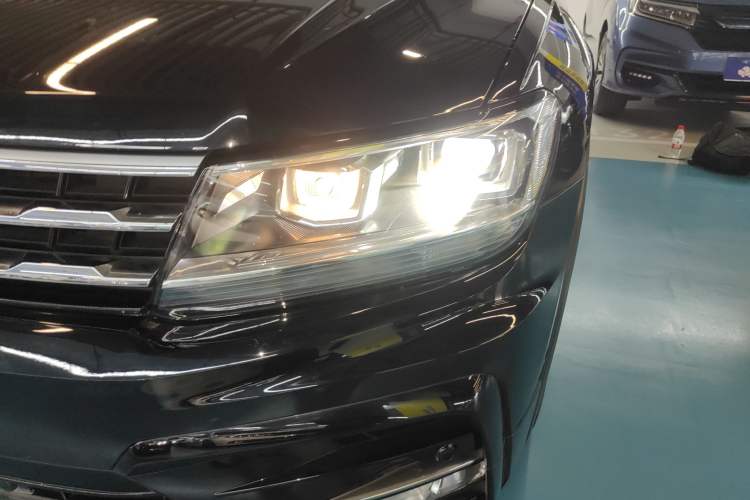 Used Volkswagen Tiguan L 2021 330TSI Automatic Two-Wheel Drive R-Line Enhanced Edition
