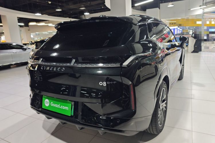 Used Lynk & Co 08 EM-P 2025 120km Long-Range Pro