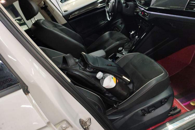 Used Volkswagen Tayron 2022 380TSI Four-Wheel Drive Luxury Connected Pro Version Right Front Seat