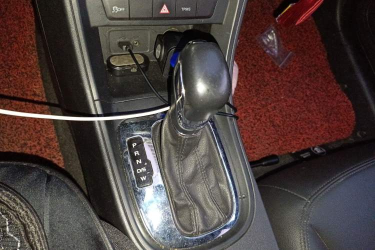 Used Roewe 360 2018 PLUS 1.5L Automatic Luxury Edition Gear Lever