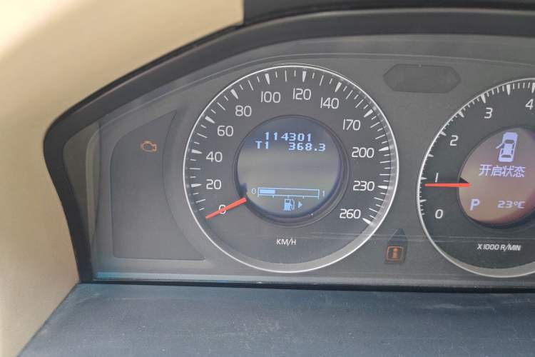 Used Volvo S80L 2011 2.0T ZhiShang Version
