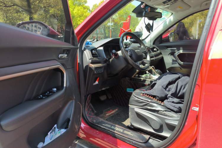 Used Haval H6 2019 1.5 GDIT Automatic Champion Edition China VI Standard Driver Seat