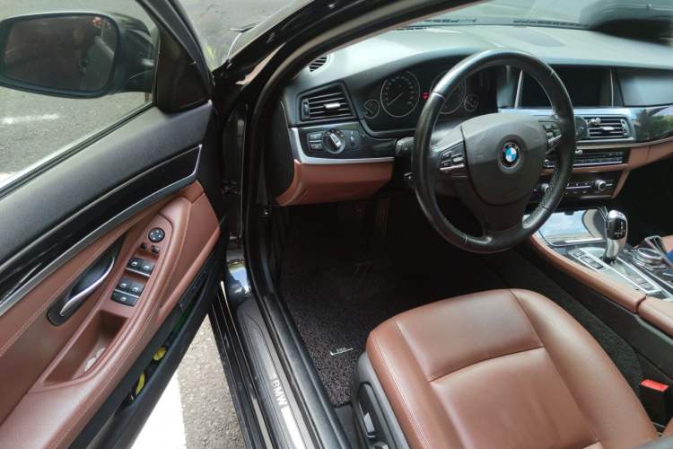 Used BMW 5 Series 2014 520Li Elegant Model