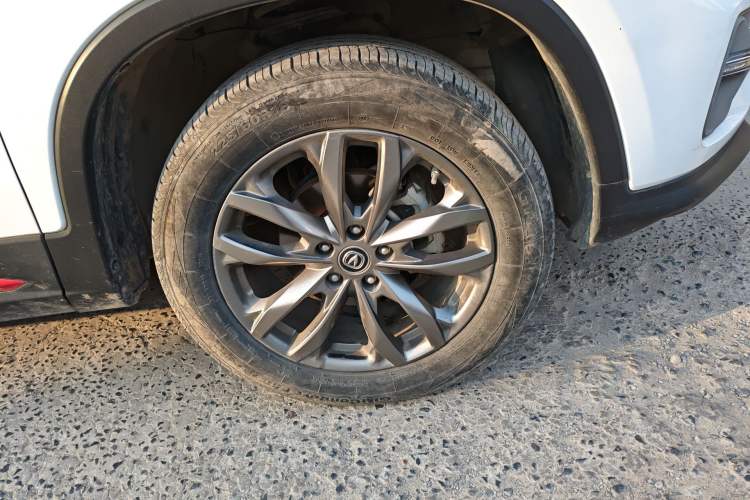 Used CHANGAN CS75 2020 280T DCT Luxury Version China VI Standard
