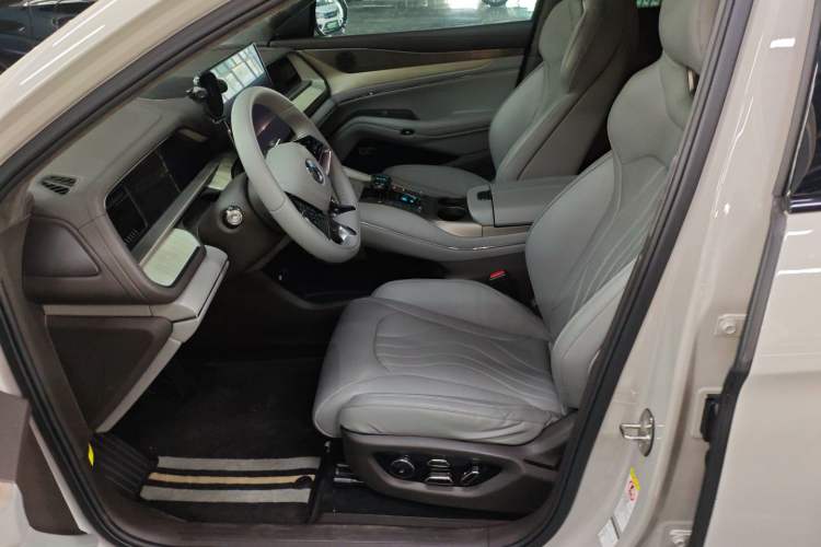 Used Denza N7 2023 with Ultra-Long Range