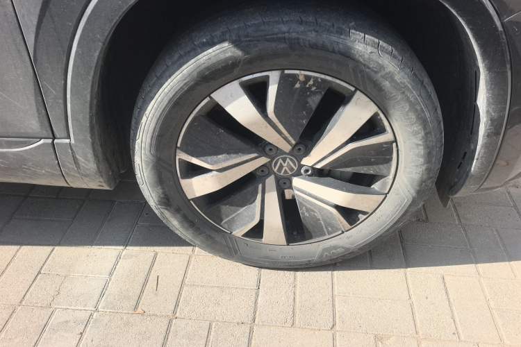 Used Volkswagen Tayron GTE Plug-in Hybrid 2020 1.4T Luxury Model Right Front Wheel Hub