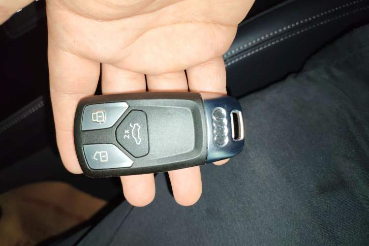 Used Audi Q5L 2025 quattro 45th Anniversary Edition 40 TFSI Sporty and Dynamic Model
