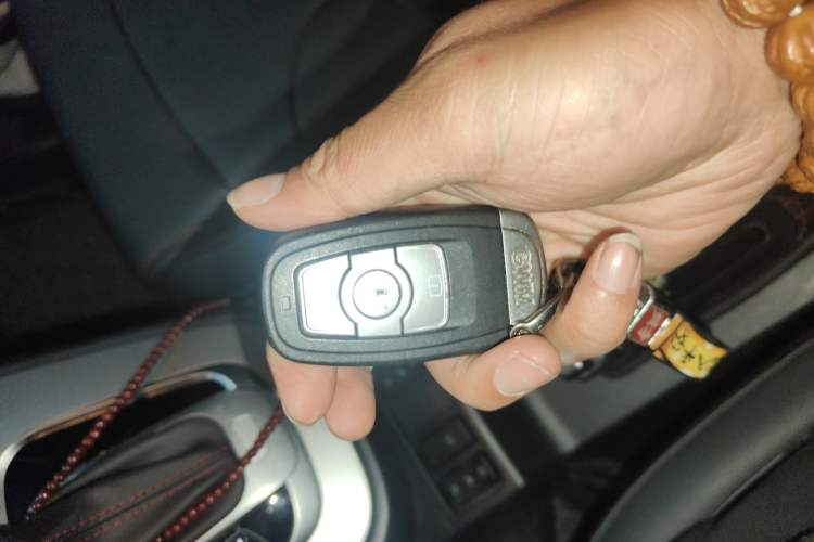 Used Haval H6 2017 Red-Label Sport Edition 1.5T Automatic Two-Wheel Drive Luxury Model Vehicle Key