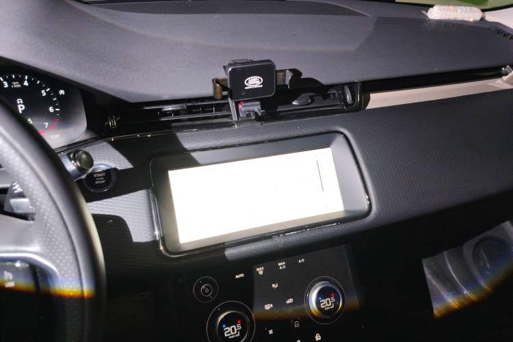 Used Land Rover Range Evoque 2021 Range Rover Velar 249 PS R-Dynamic S Performance Edition Audio And AC Panel