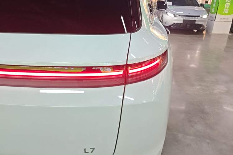 Used Li Auto L7 2023 Pro Model
