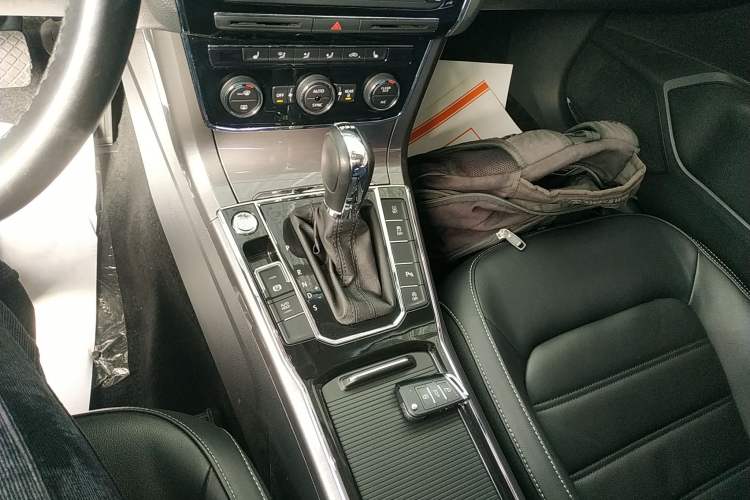 Used Volkswagen Passat 2017 330TSI DSG Luxury Edition