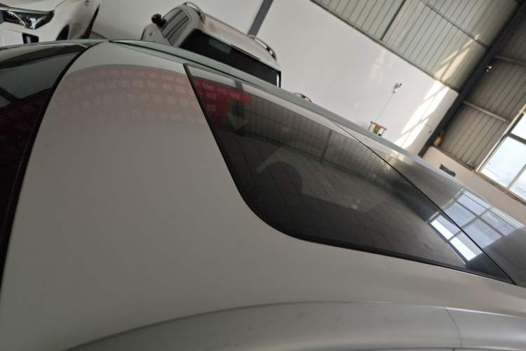 Used Geely Auto Emgrand X7 Sport 2016 2.0L Manual ZhiShang Version Roof