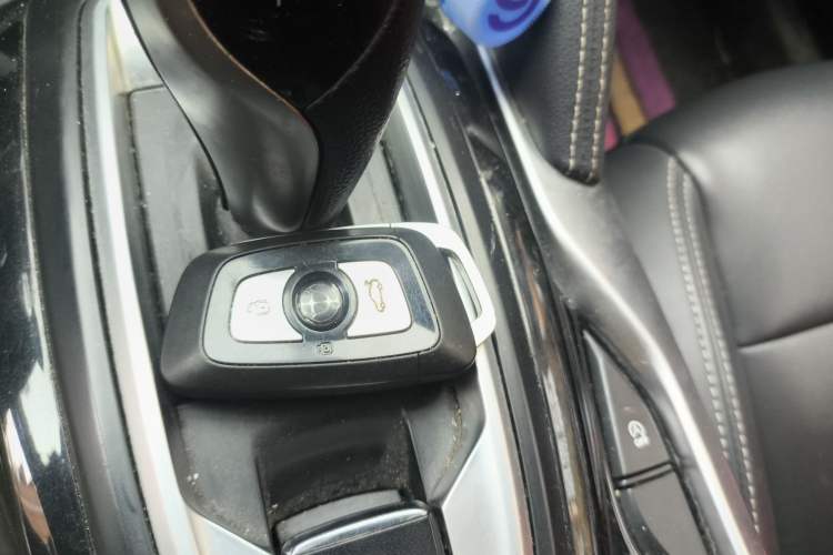 Used Brilliance V7 2018 280T DCT Luxury Model 5 Seats
