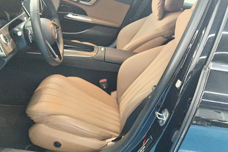 Used Mercedes-Benz E-Class 2024 Refresh E 300 L Stylish Edition Left Front Seat