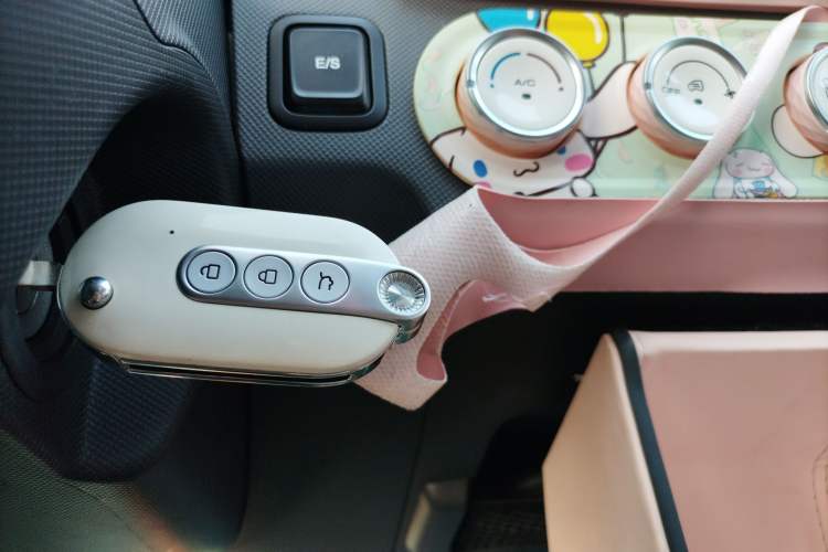 Used Wuling Hongguang MINIEV 2022 Macaron Premium Model – Lithium Iron Phosphate
