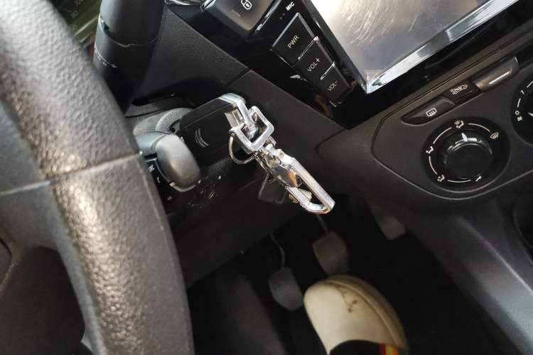 Used Citroen Elysee 2015 ZhiShang Edition 1.6L Manual Comfort Model