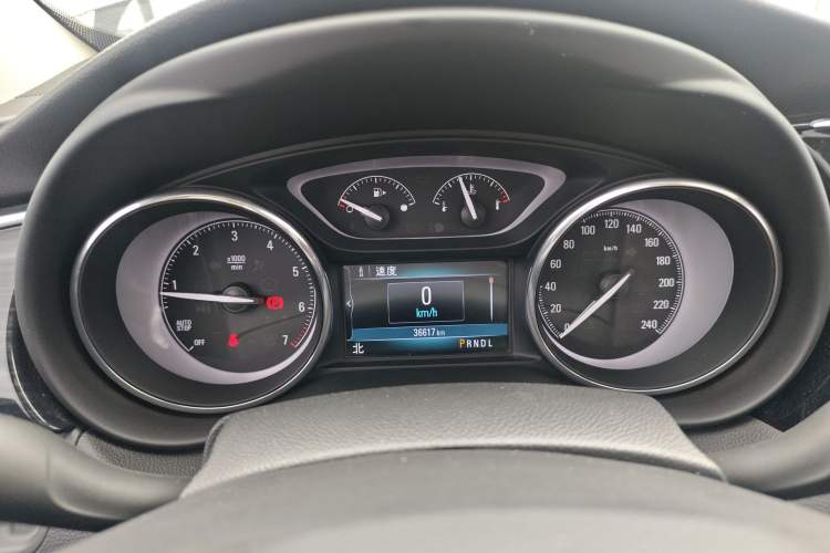 Used Buick Envision 2020 Encore S 652T Two-Wheel Drive Luxury Model
