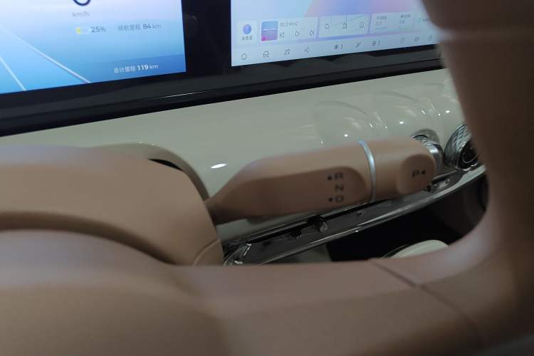 Used Wuling Bingo 2025 333 km Lingxi Connected Version
