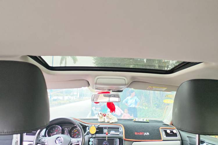 Used Volkswagen Sagitar 2018 280TSI DSG Ignite Edition Headliner