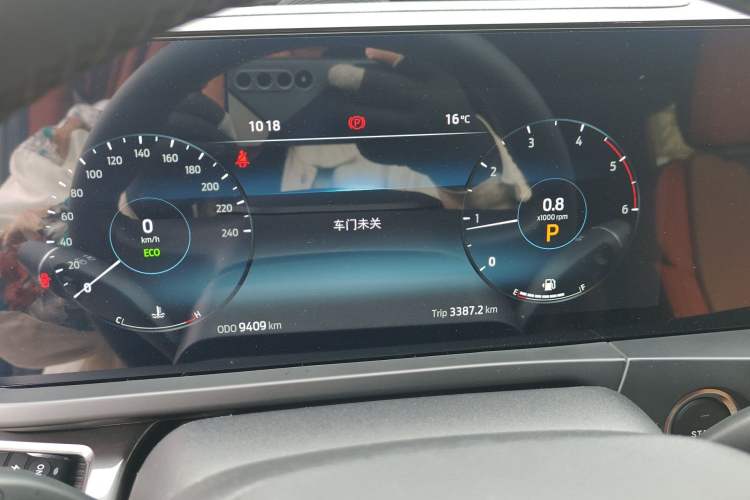 Used Ford Transit T8  Odometer Close Up