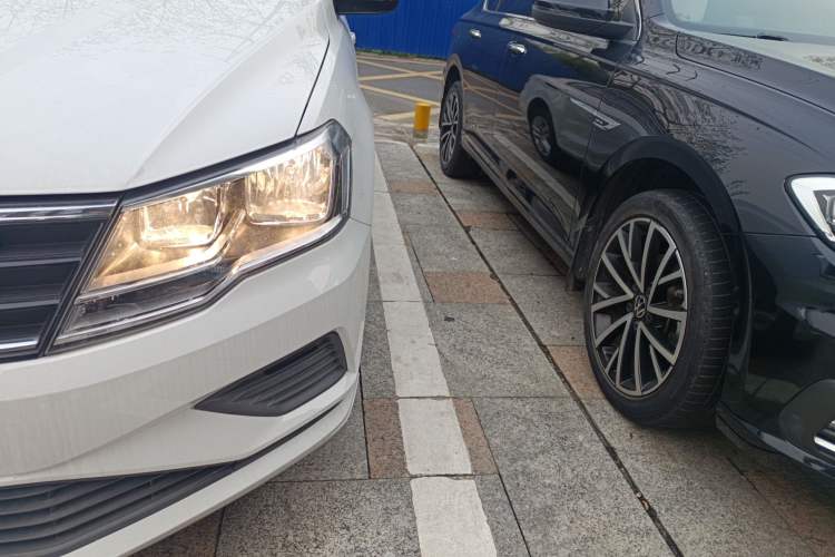 Used Volkswagen Jetta 2019 Dream Edition 1.5L Automatic Fashionable Version