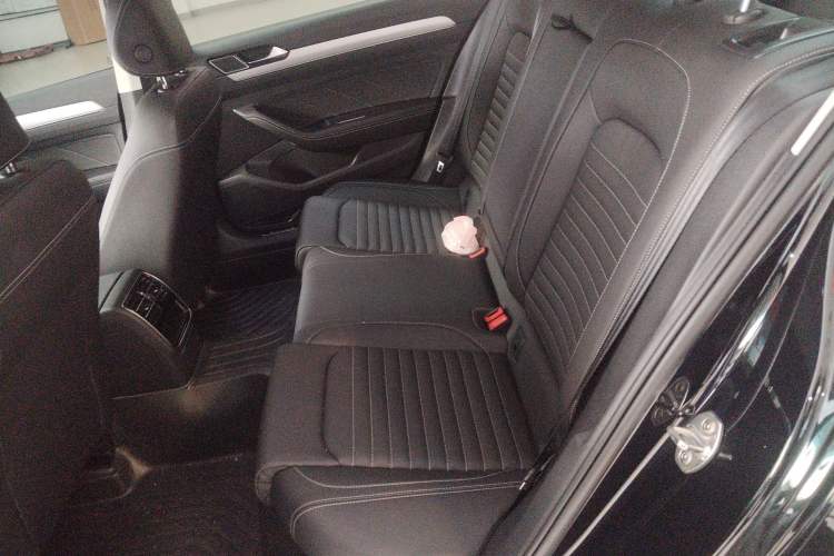 Used Volkswagen Magotan 2023 2 Million Units Limited-Edition 280TSI DSG Comfort Version