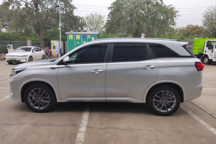 Used Landian E5 2023 1.5L DE-i 100KM Comfort Edition 7-Seater
