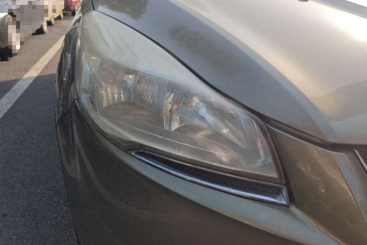 Used Ford Kuga 2013 1.6L GTDi Two-Wheel-Drive Trend Model