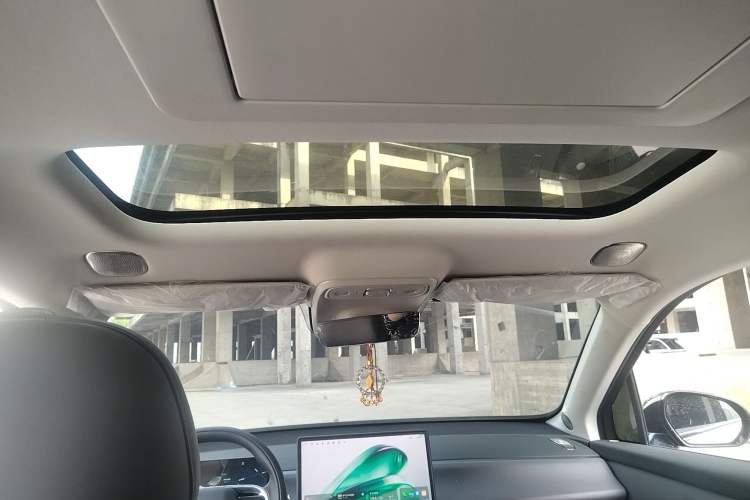 Used Leapmotor C16 2024 Range-Extended 200 Luxury Edition Headliner