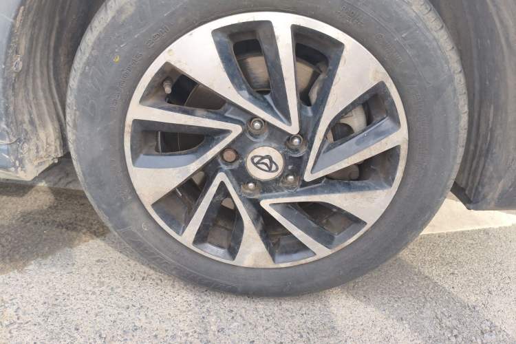 Used CHANGAN OSHAN A800 2017 1.6L Manual Comfort Model