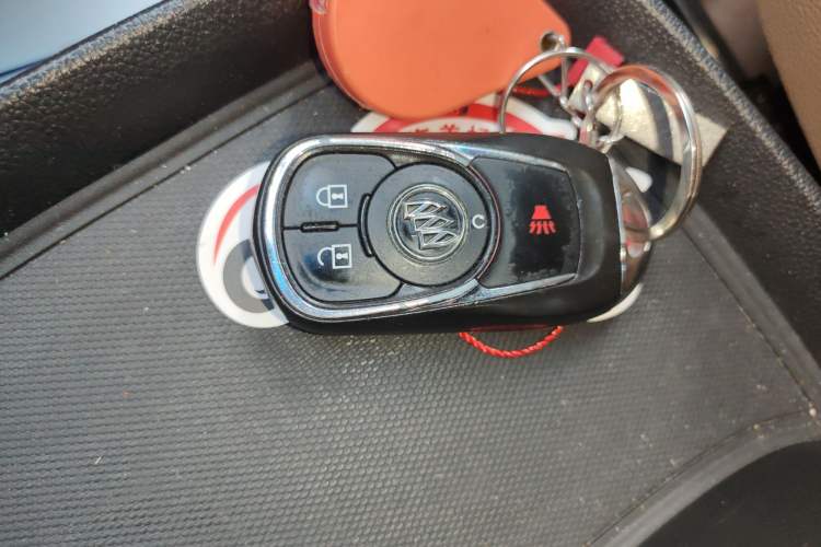 Used Buick GL8 2018 ES 28T Premium Model China VI Standard
