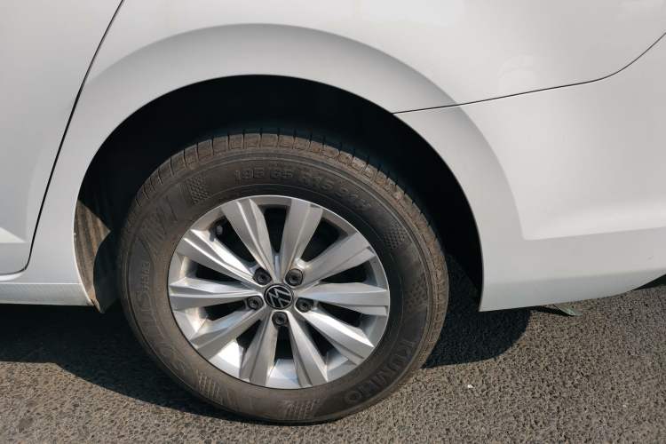 Used Volkswagen Lavida 2023 New Sharp 1.5L Manual New Comfort Edition