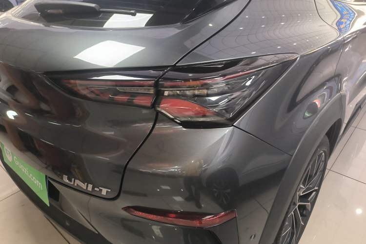 Used CHANGAN UNI-T 2022 1.5T Flagship Edition Right Rear Taillight